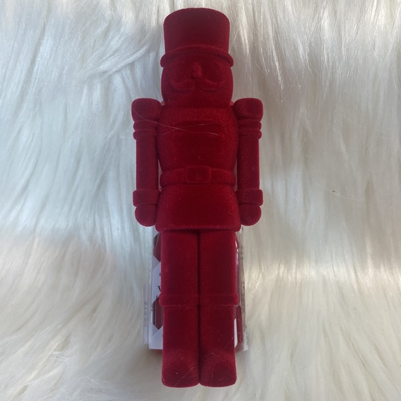 “NUTCRACKER” Wallflowers Fragrance Plug by BBW, Christmas Red Felted, NWT-Sealed - Picture 2 of 8